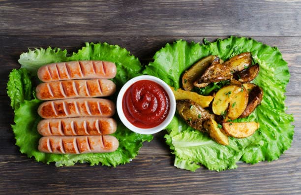 سوسیس مرغ و قارچ با گوشت تازه و طعمی مطبوع